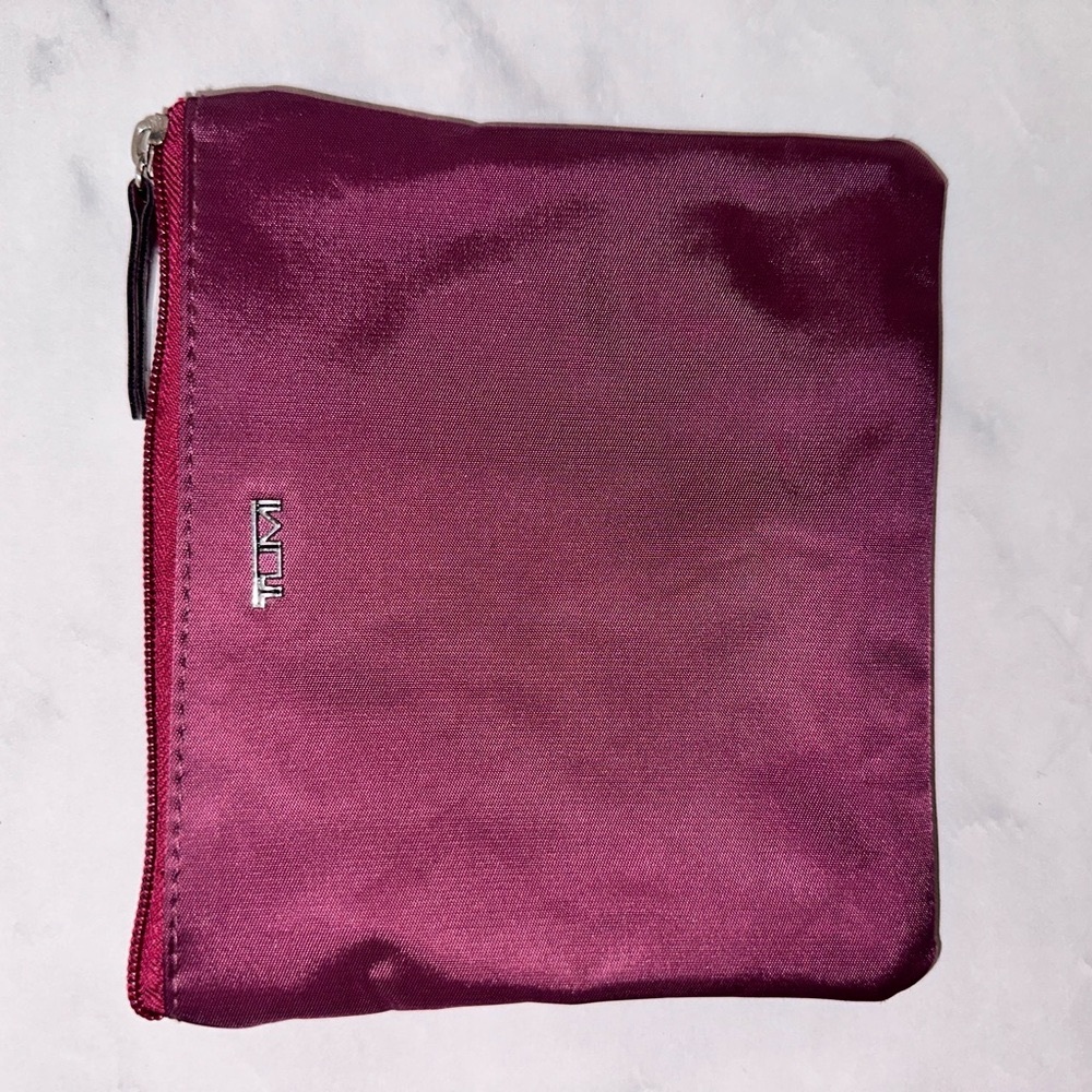 TUMI Delta Zip Pouch Travel Case Toiletries Amenities Makeup Bag Cranberry